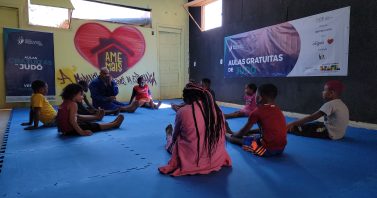 Crianças do Manoel Corrêa, em Cabo Frio, iniciam aulas gratuitas de judô