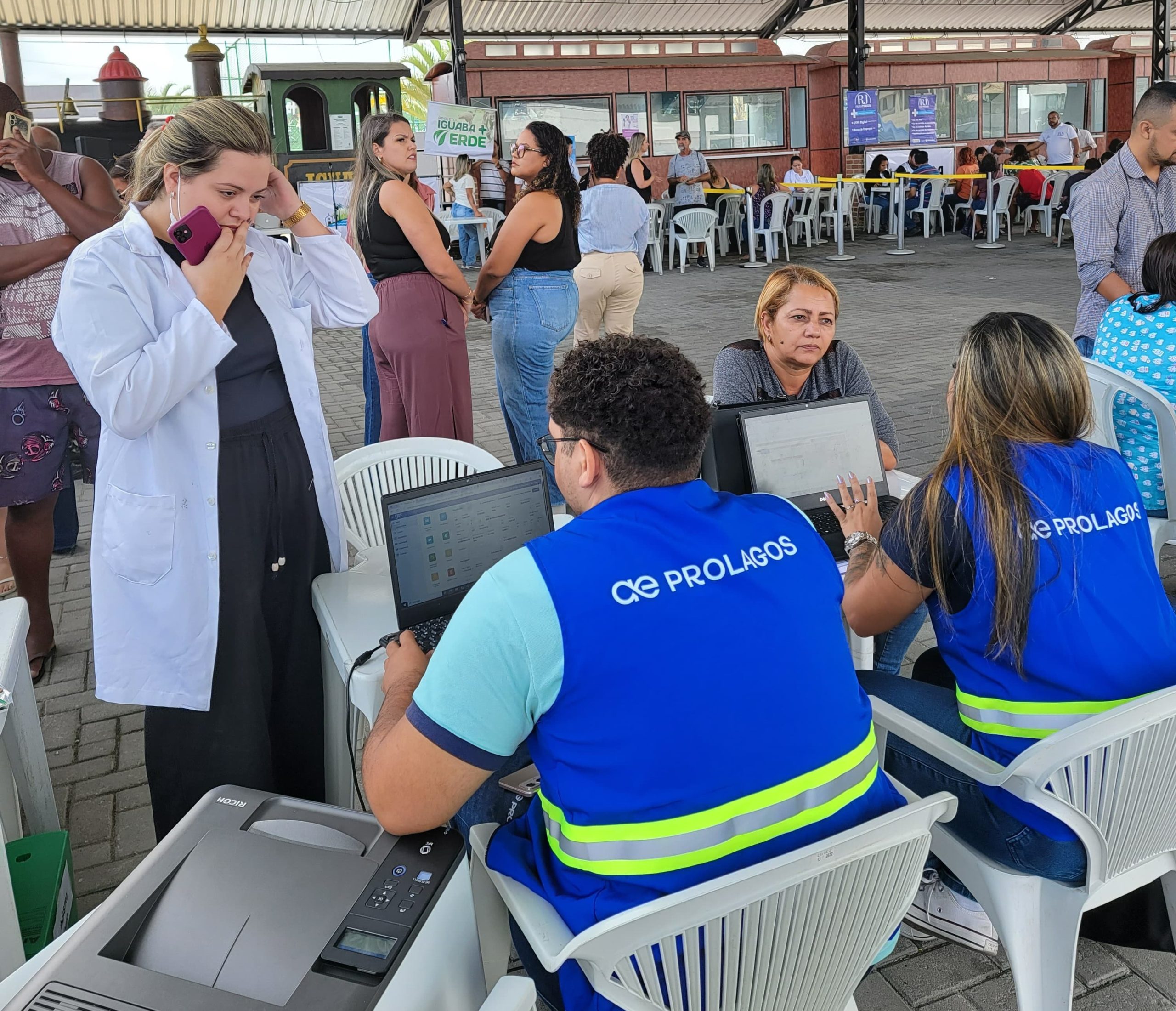 Mutirão leva serviços da Prolagos para a Praça da Estação, em Iguaba Grande Mutirão leva serviços da Prolagos para a Praça da Estação, em Iguaba Grande