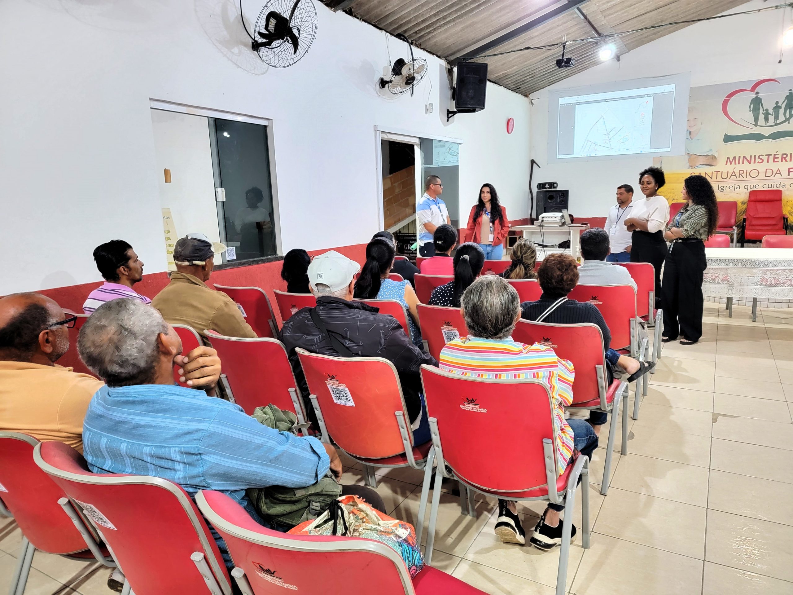 Encontro com moradores marca a chegada da água tratada ao Parque Arruda, em São Pedro da Aldeia Encontro com moradores marca a chegada da água tratada ao Parque Arruda, em São Pedro da Aldeia