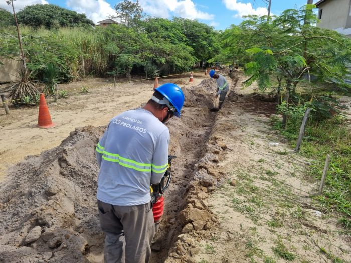 Prolagos avança com obras de água no bairro Pontal do Peró, em Cabo Frio
