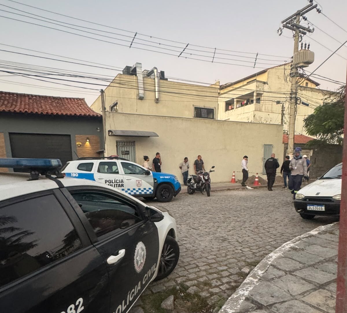Supermercado é flagrado com gato de água em Cabo Frio
